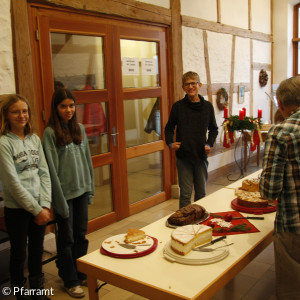 Präparaten präsentieren ihre Kuchen